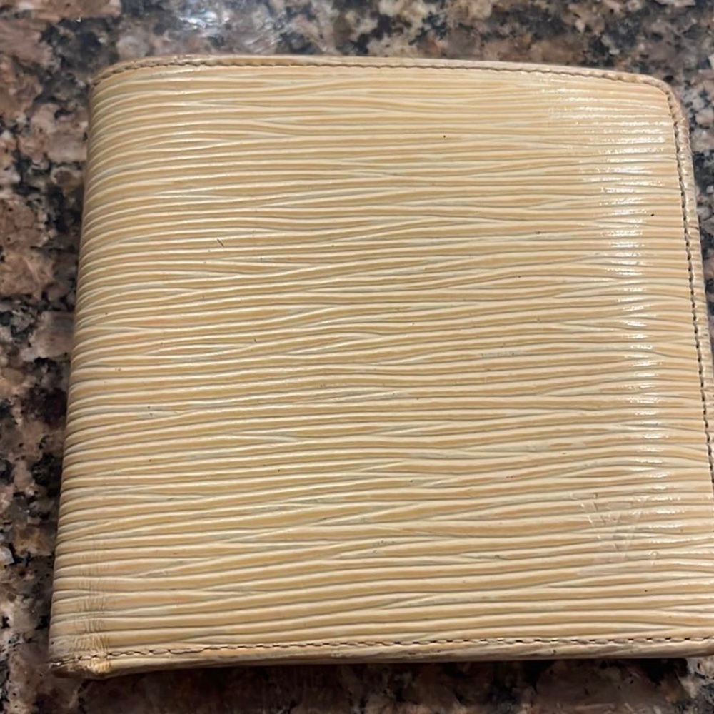 LV mens wallet